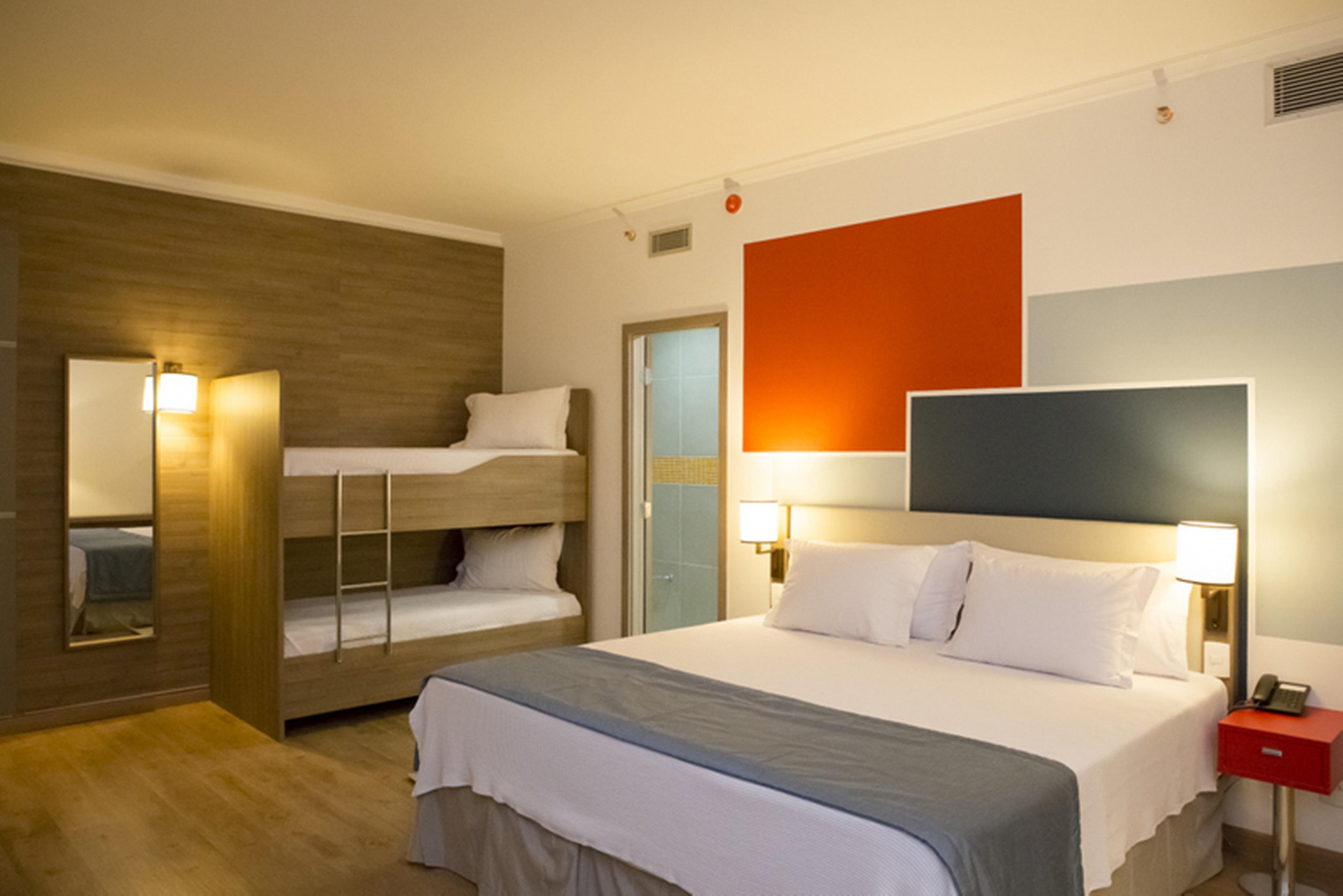 فندق Tryp By Wyndham ريبيراو بريتو المظهر الخارجي الصورة Family room