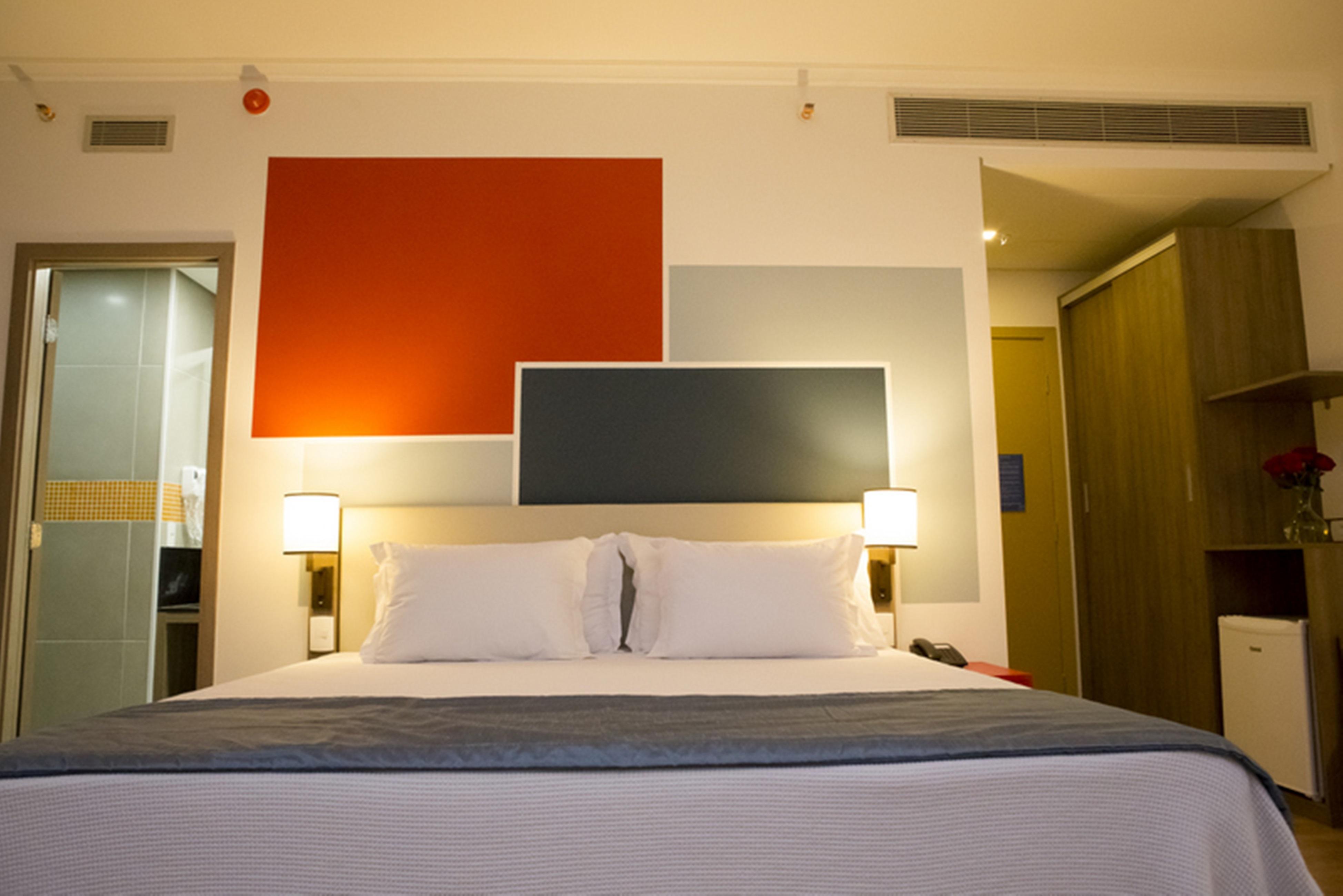 فندق Tryp By Wyndham ريبيراو بريتو المظهر الخارجي الصورة A room at the hotel
