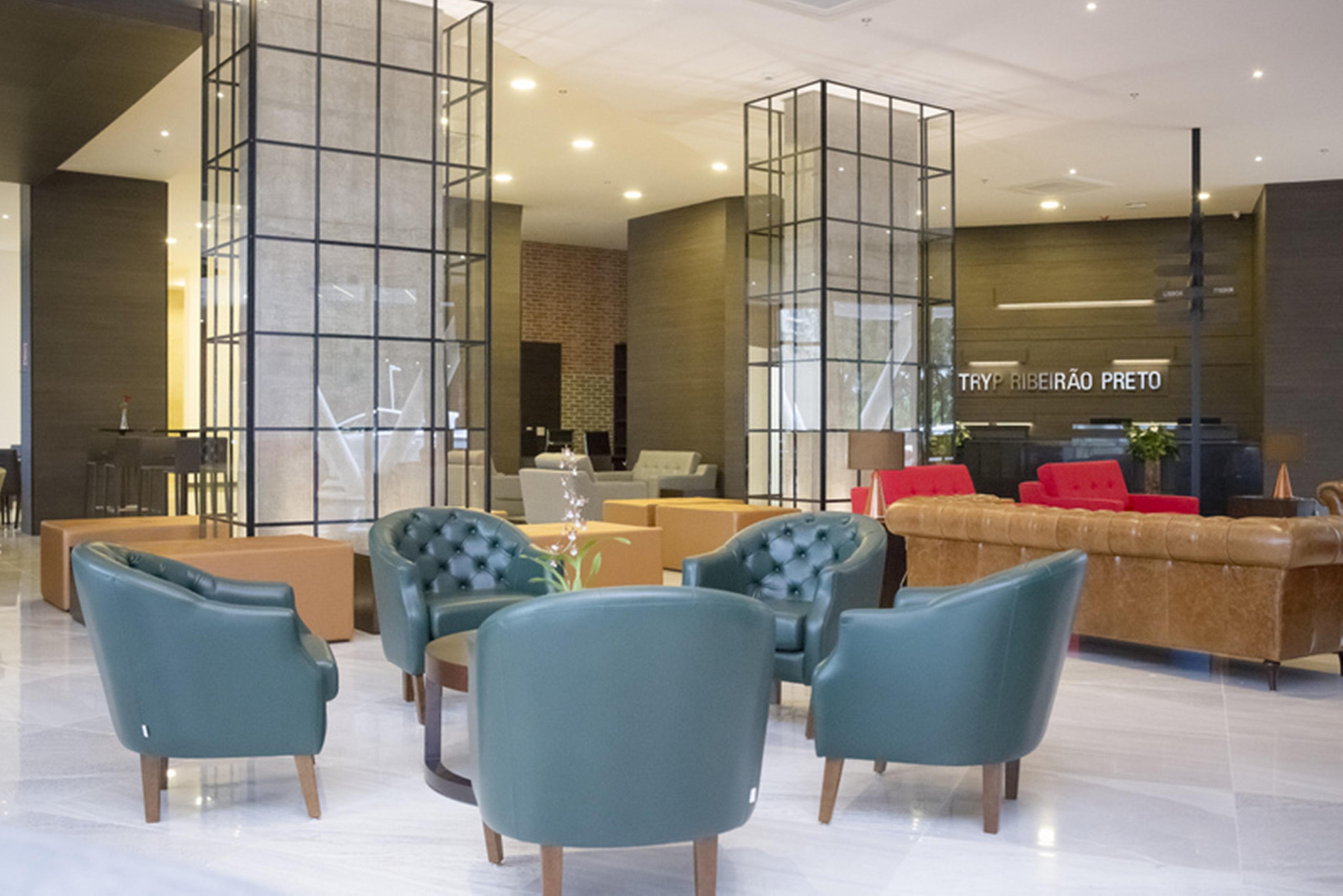 فندق Tryp By Wyndham ريبيراو بريتو المظهر الخارجي الصورة Lobby